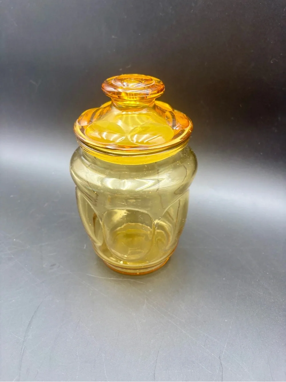 Vintage L.E. Smith Amber Glass Apothecary Canister Jar with Lid Thumbprint MCM